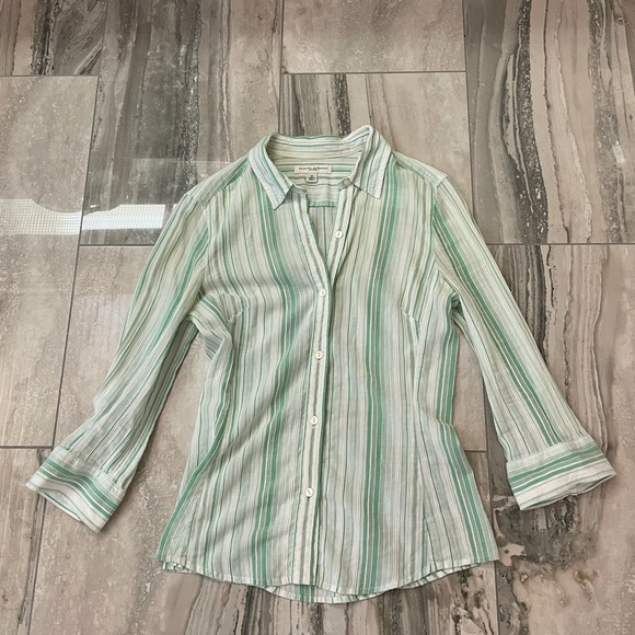 Banana Republic Fitted Button Down - Picture 4 of 5